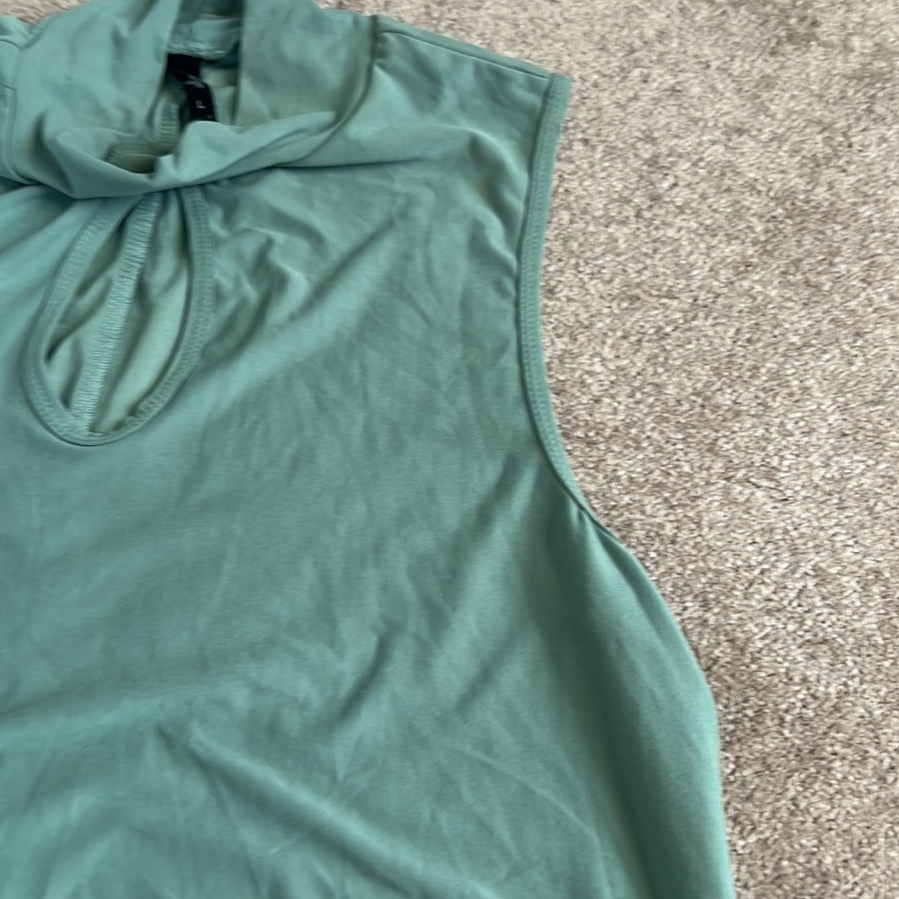 Soft sage green Swede dress - Picture 4 of 4